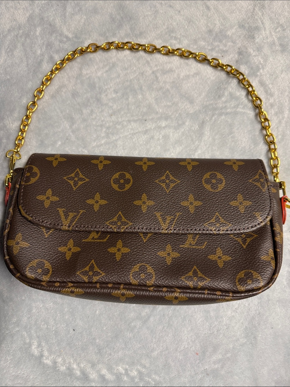 Louis Vuitton Monogram Mini Pochette Tan Strap and Gold Chain - Picture 2 of 3